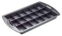 Chicago Metallic Professional Non-Stick Brownie Tin with Dividers Grey 23 x 33cm